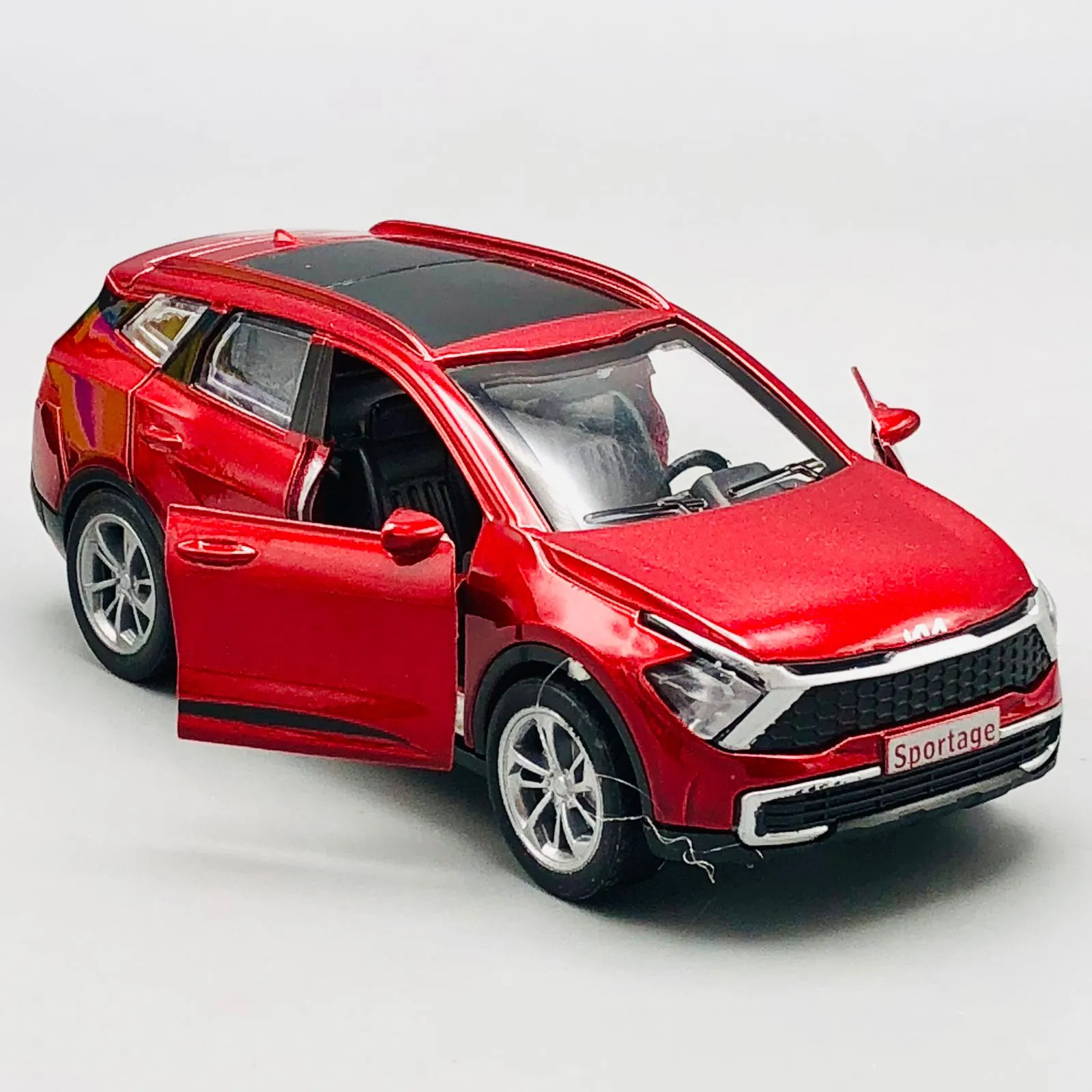 1:36 Diecast KIA Sportage Latest Model Car