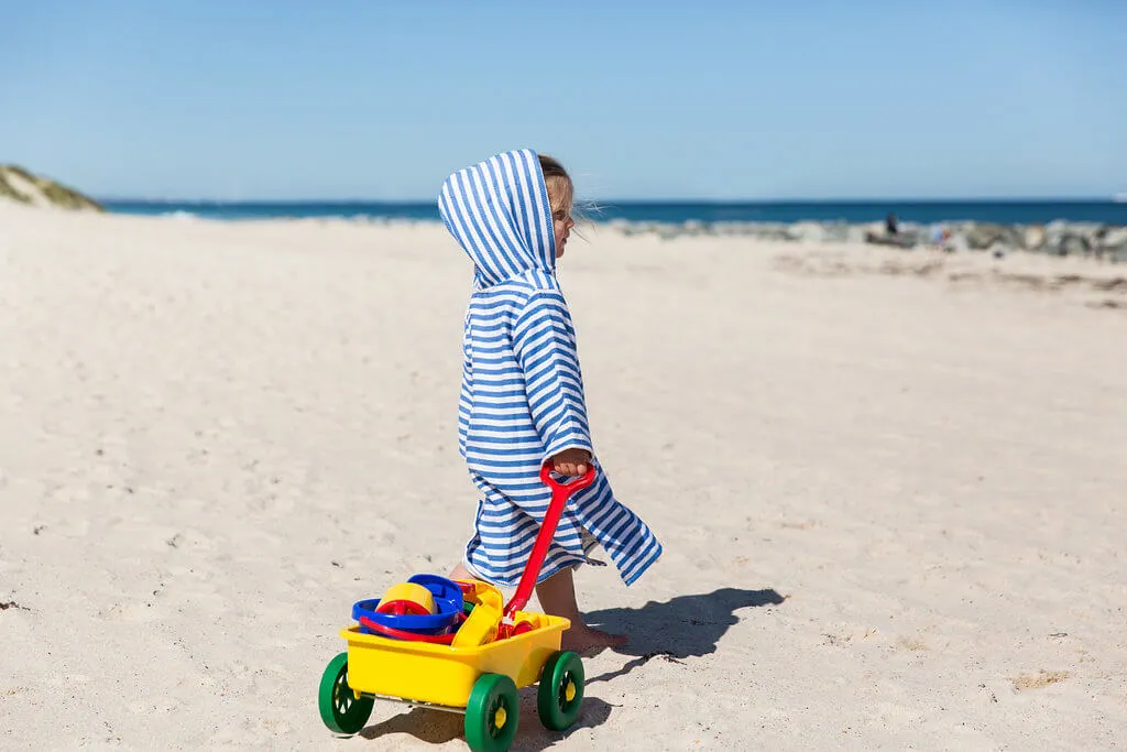 AMALFI Baby Hooded Towel: Royal Blue/White